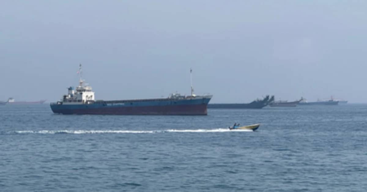 MEA Confirms 125 Indian Seafarers near Strait of Hormuz