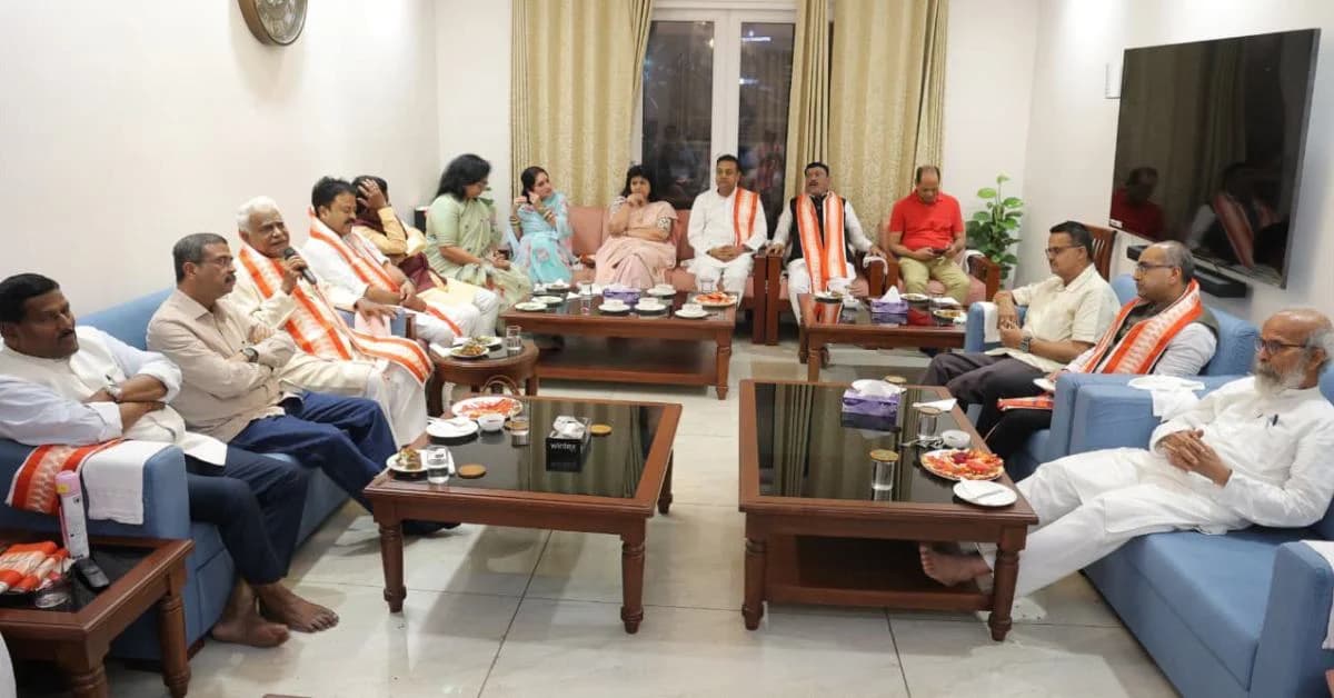 Dharmendra Pradhan Meets CM Majhi, Senior BJP Leaders to Discuss Odisha’s Developmental Roadmap