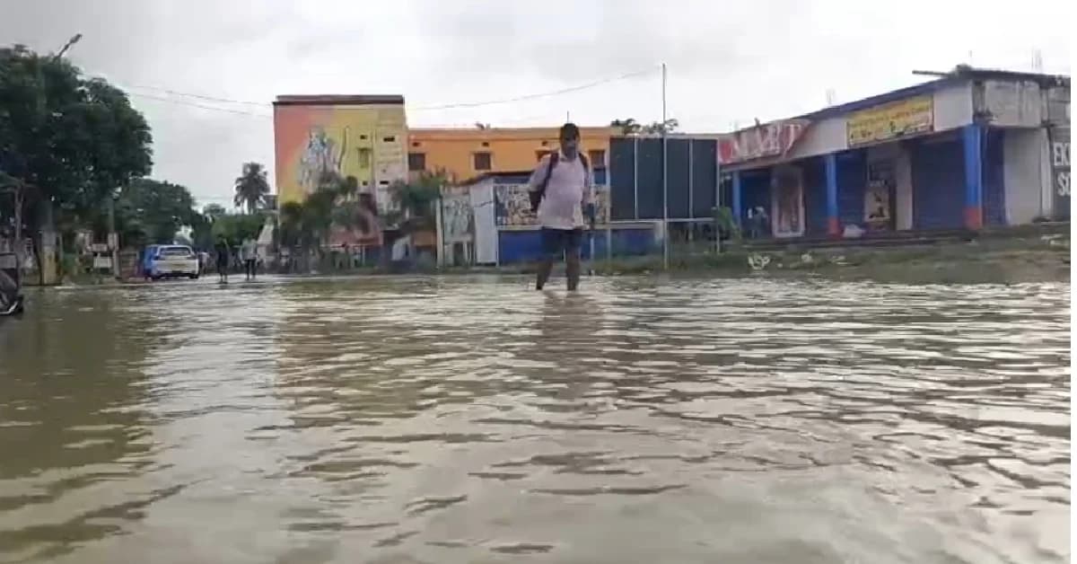 Khordha Schools Shut as Flood Risk Grows; H&UD Dept Puts Officials on 24x7 Alert
