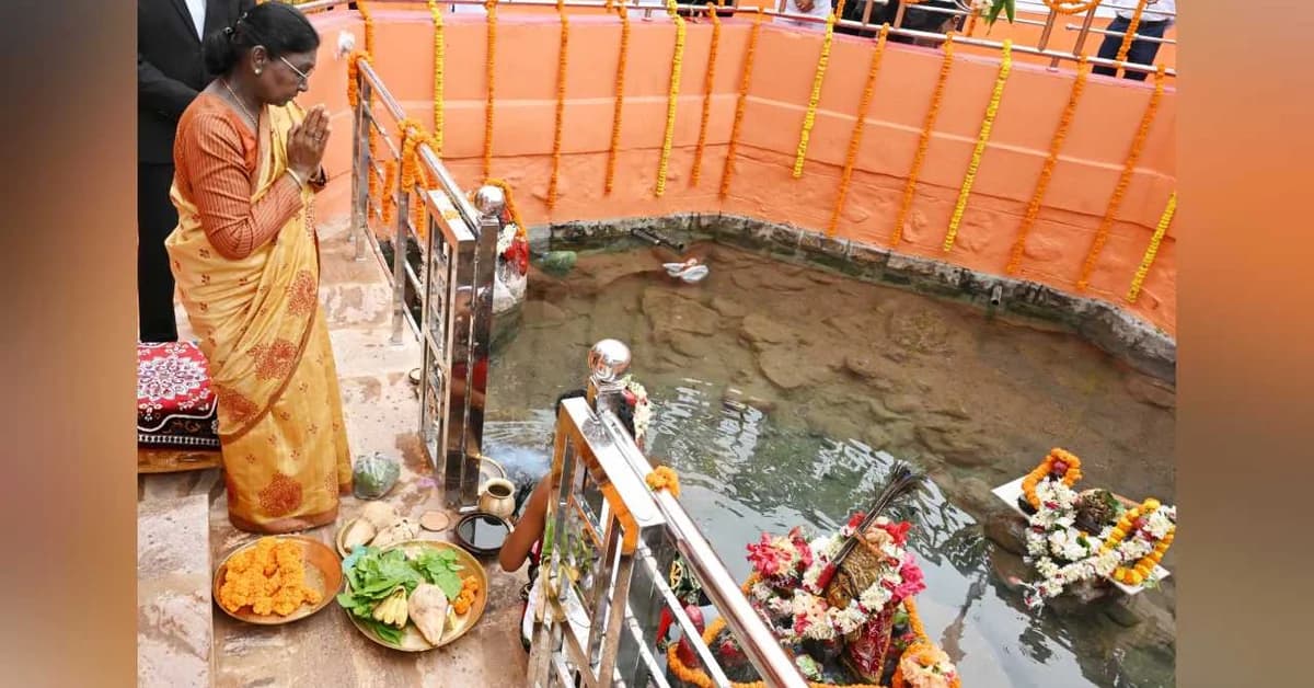 President Murmu Pays Obeisance At Maa Kandhuni Devi Temple in Ganjam