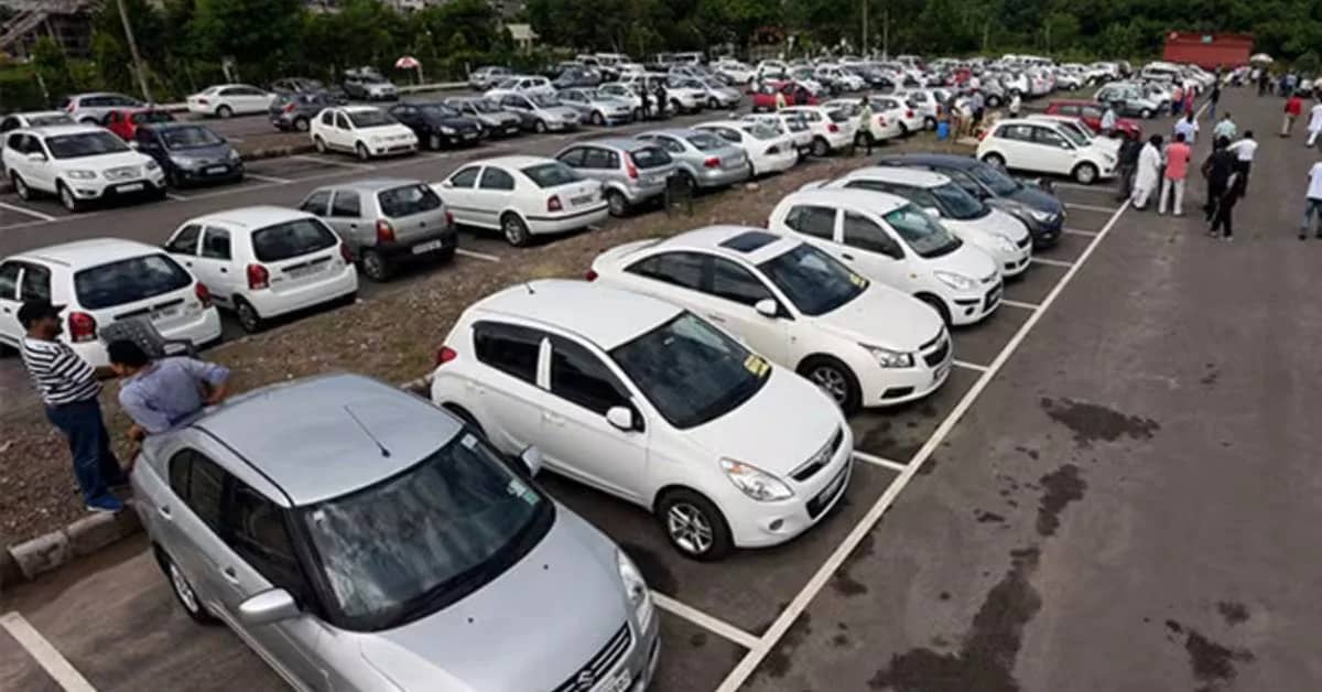 BMC Plans Paid Parking in Residential Areas to End Traffic Chaos