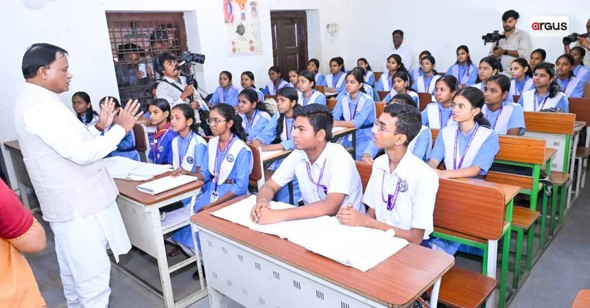 Teachers’ Day: Odisha CM Urges Students to Focus on Studies, Avoid Social Media Distractions