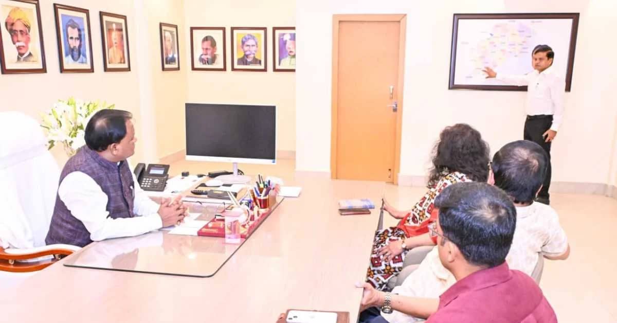 Odisha CM Reviews Preparedness as Deep Depression Nears Coast