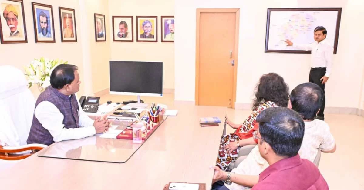 Odisha CM Reviews Preparedness as Deep Depression Nears Coast