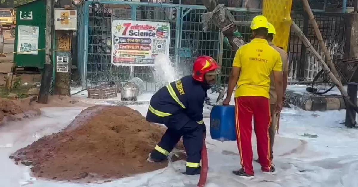 Fire Breaks Out After GAIL PNG Pipeline Leak in Kataka's CDA Sector-10; Roadside Eatery Gutted