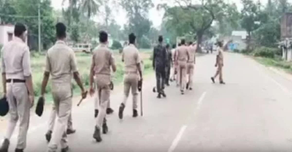 Miscreants Flee after Failed Bomb Strike Near Bhubaneswar