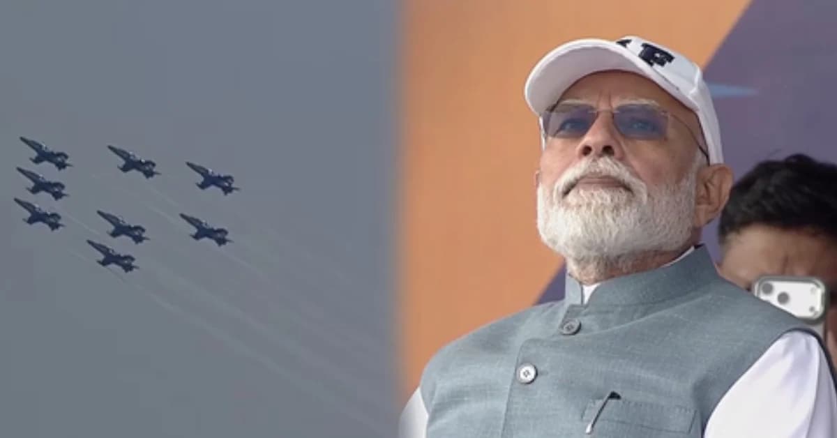 PM Modi Watches IAF Air Show at Namo Ghat as Tejas, Rafale, Su-30MKI Take to Skies