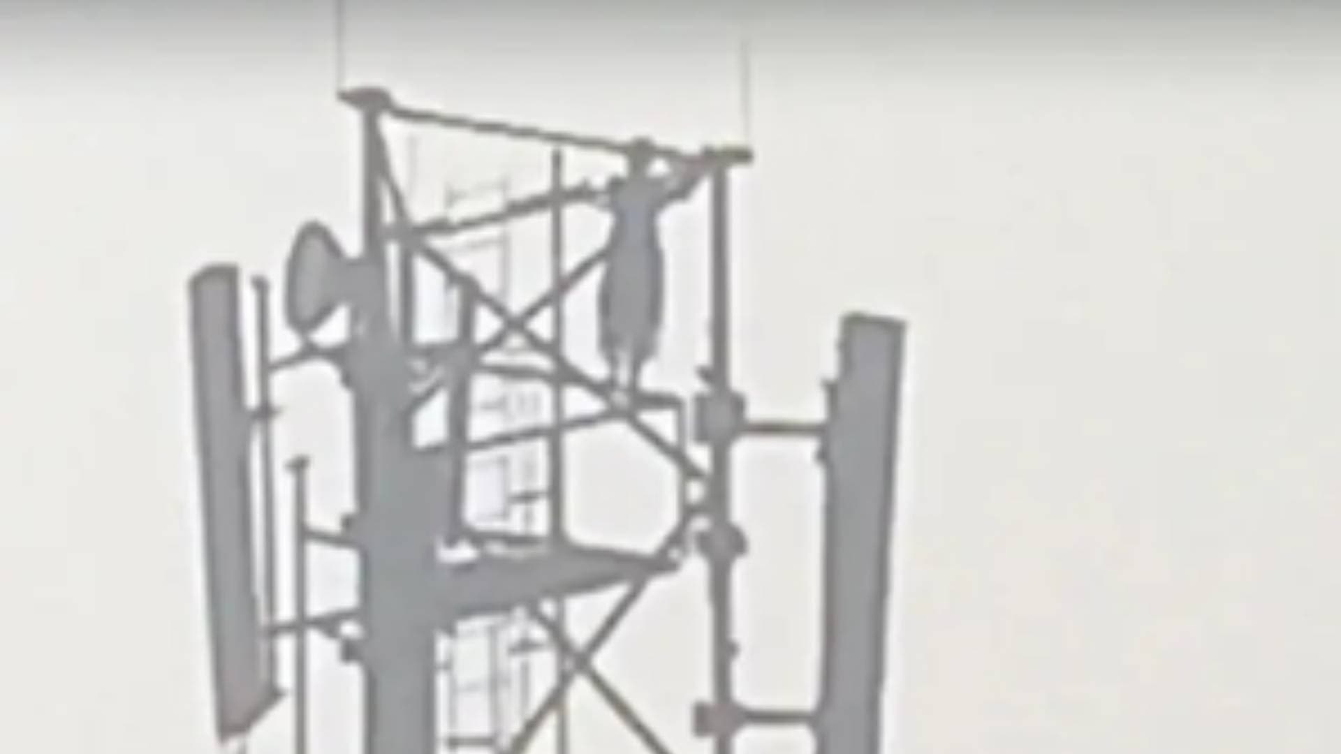 Jilted UP Woman Re-Enacts 'Sholay' On Mobile Tower