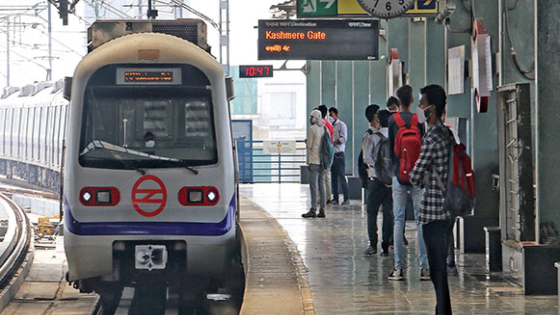 Delhi Metro Services To Commence At 4 AM On Republic Day