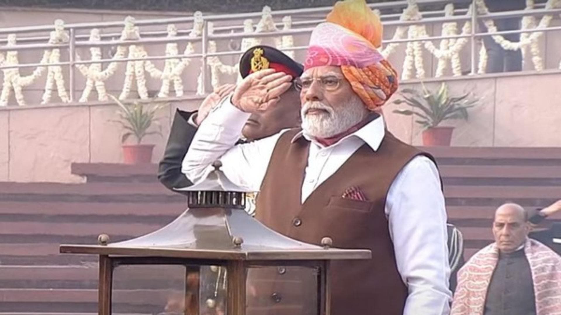 On 75th Republic Day PM Modi's Pagdi Sports Yellow Of 'Bhagwan Ram'