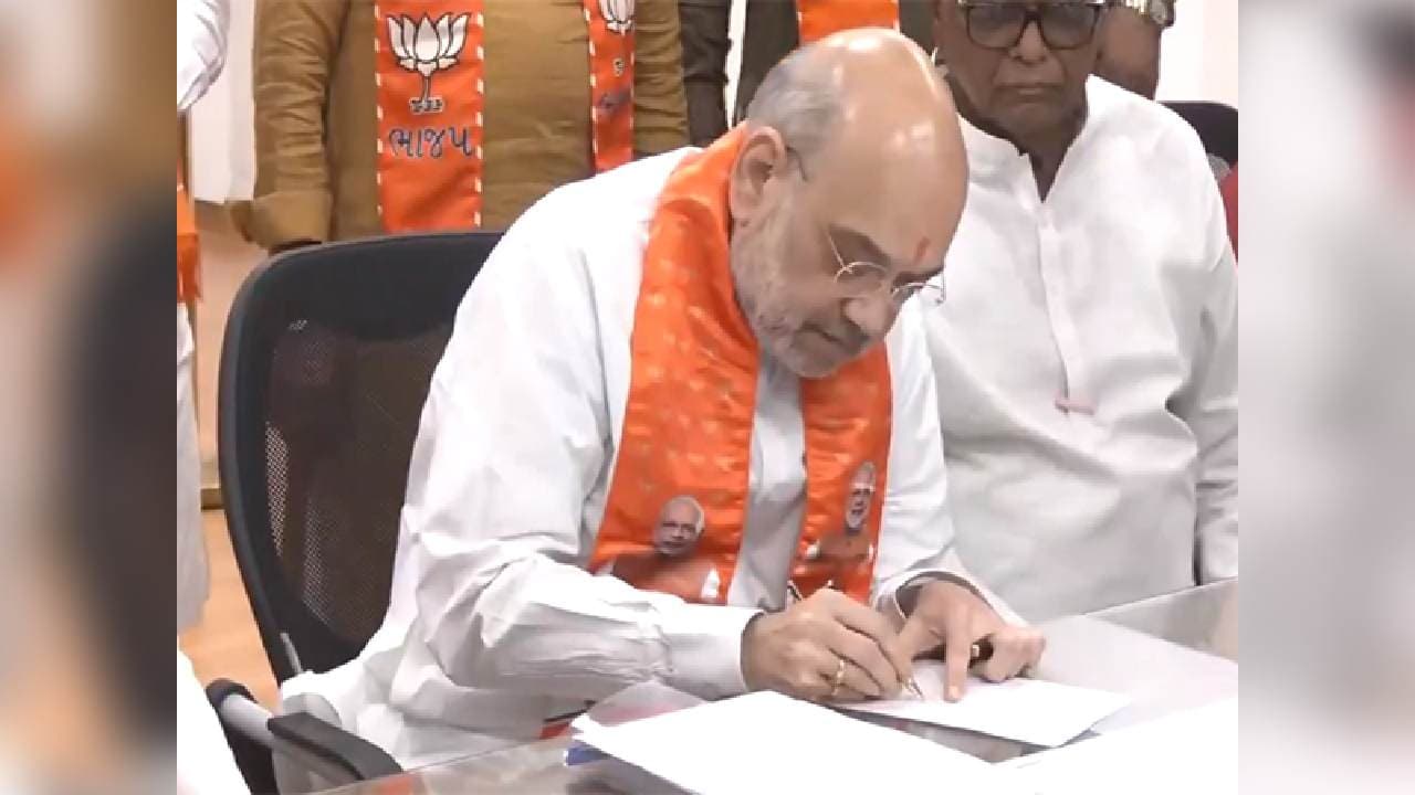 Home Min Amit Shah files nomination from Gandhinagar, confident that NDA will cross 400 seat mark