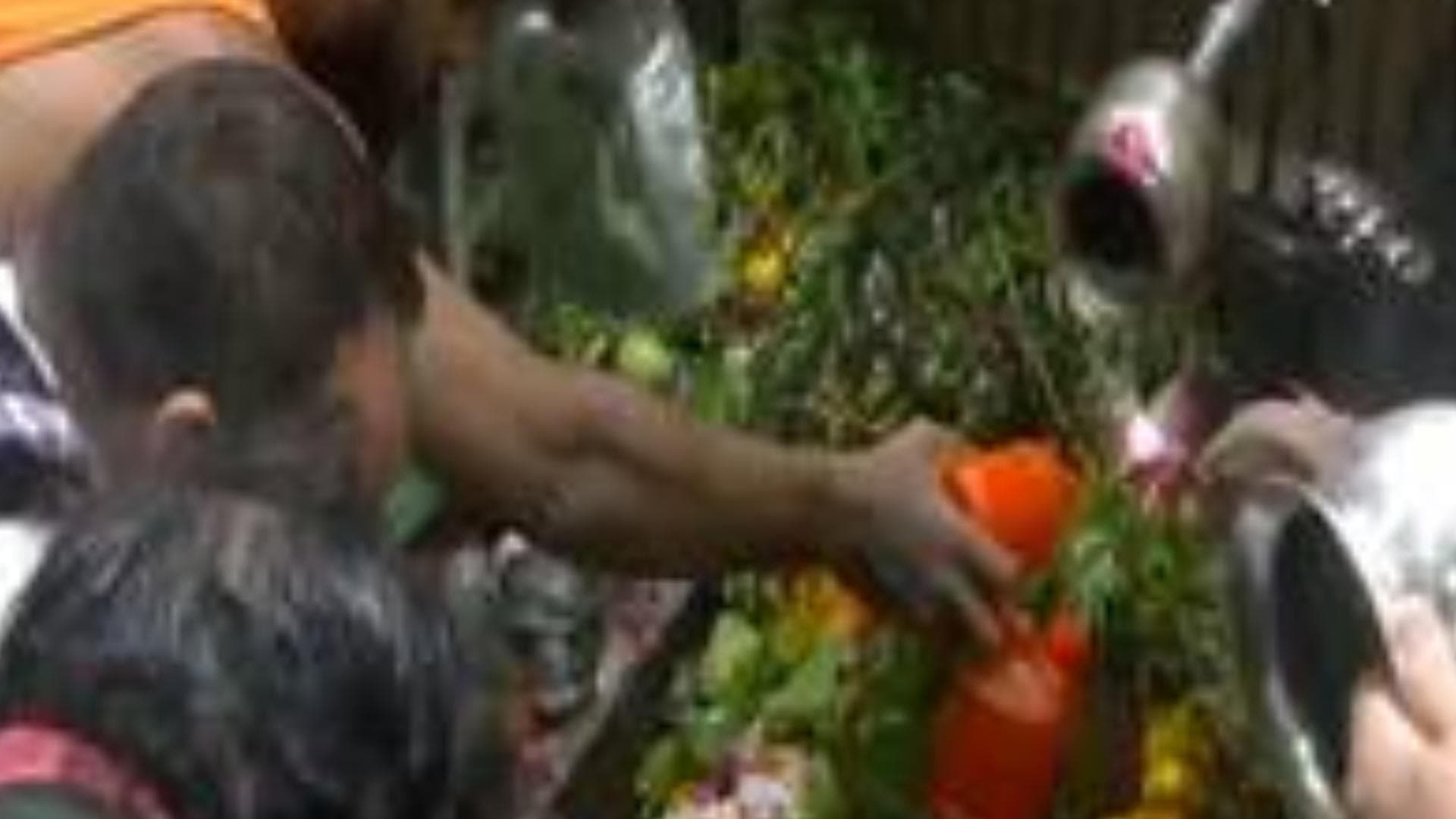 Devotees Throng Temples To Offer Prayers On 'Sawan Shivratri'
