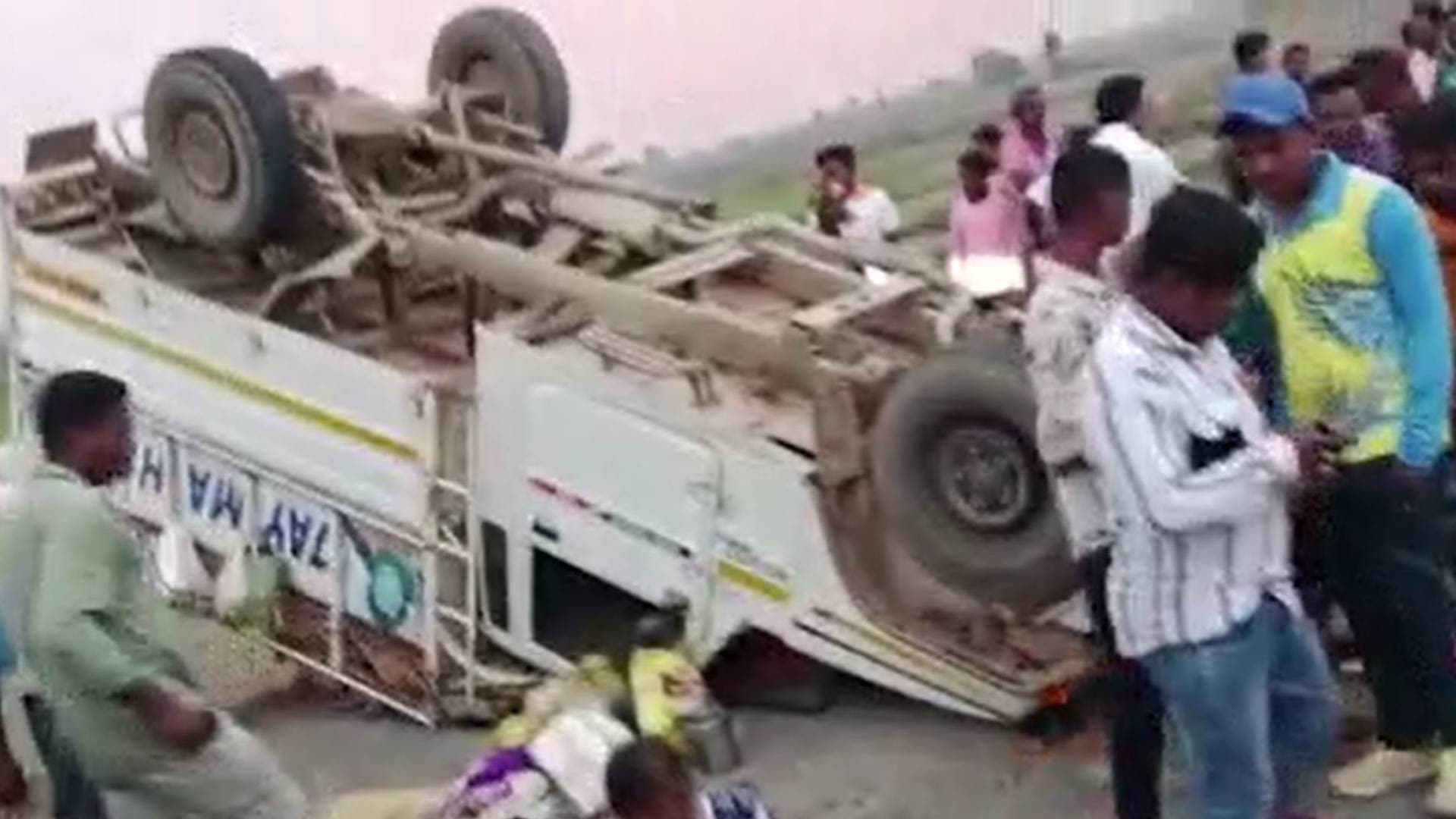 Van Carrying Labourers Overturns In Kalahandi, 4 Dead