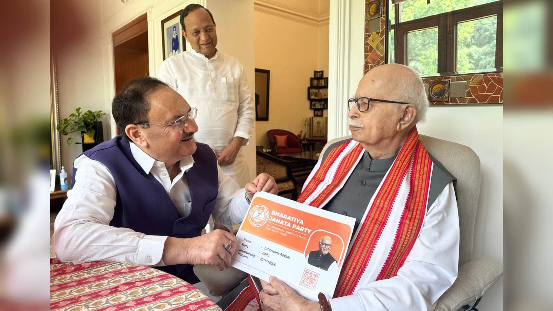 BJP Membership Drive Logs Record Numbers, Advani’s Membership Renewed
