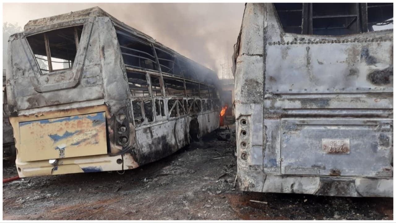 5 Buses Catch Fire In Bhubaneswar's Tamando