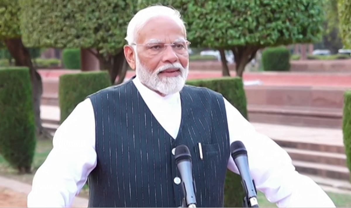 PMO should be people's PMO: PM Modi