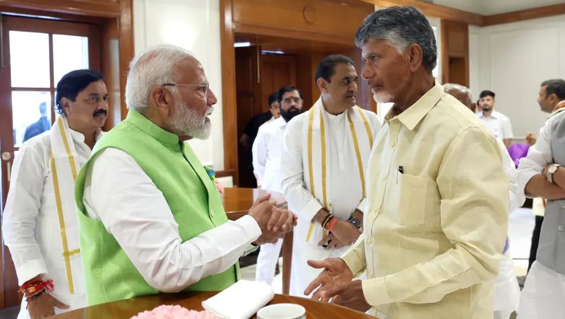 TDP's Chandrababu Naidu calls Narendra Modi 'right leader at right time', backs NDA