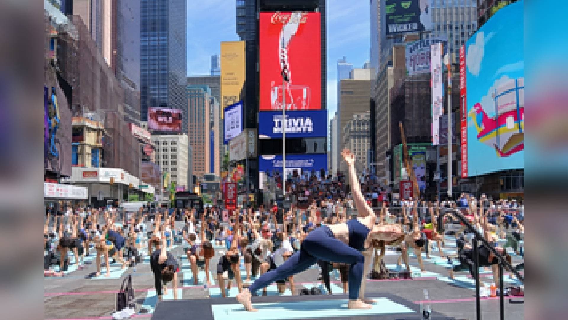 Yogis Create Island Of Stillness At New York's Frenetic Times Square