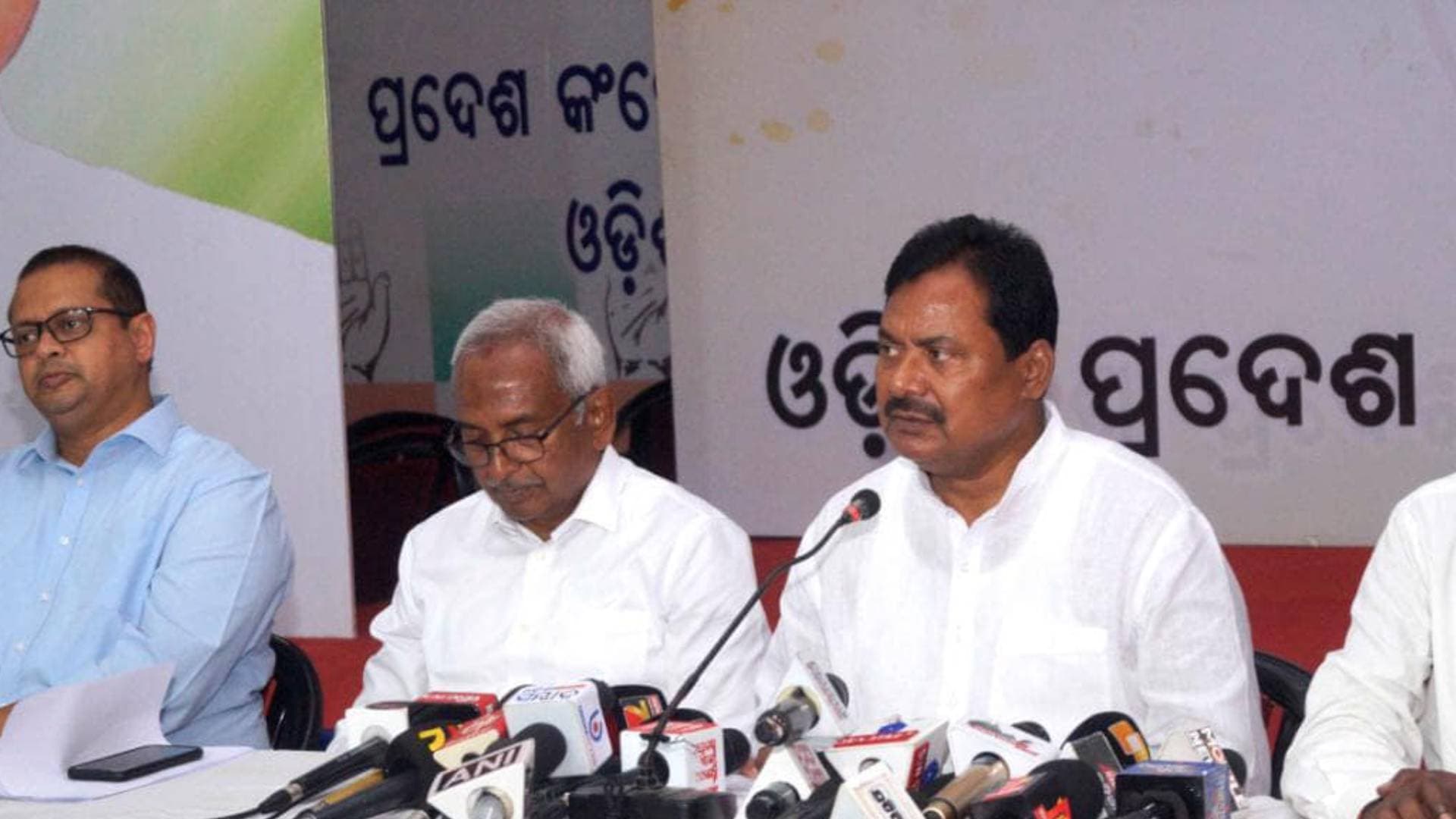 AICC Dissolves Odisha Pradesh Congress Committee; Rama Kadam Appointed CLP Leader