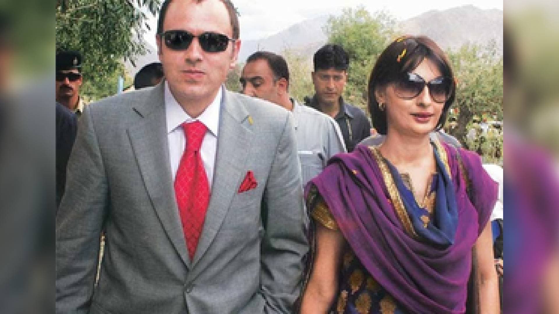 SC Asks Omar Abdullah & Estranged Wife To Go For Mediation