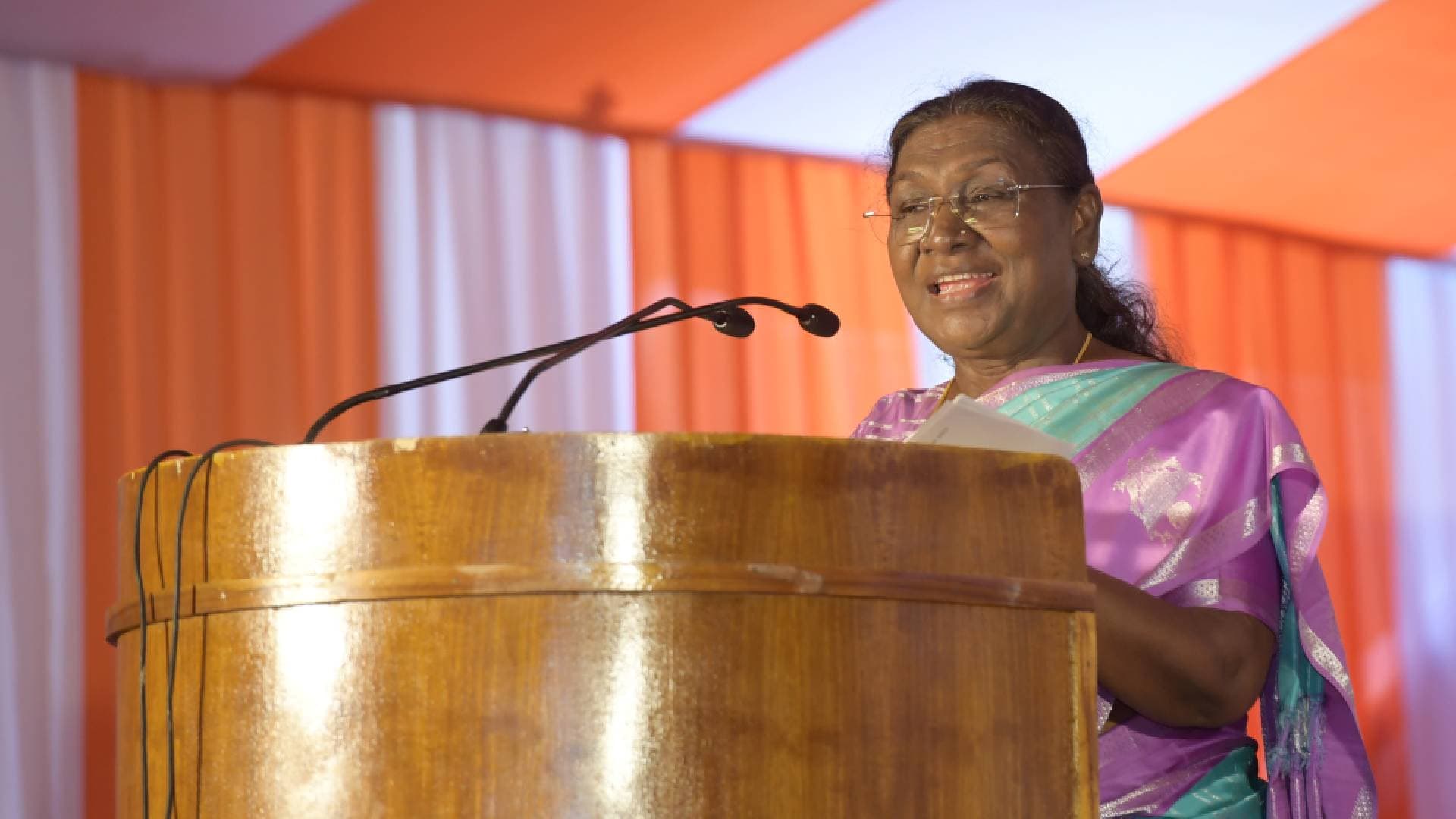 President Murmu Arrives In Bhubaneswar, To Attend Multiple Events Today