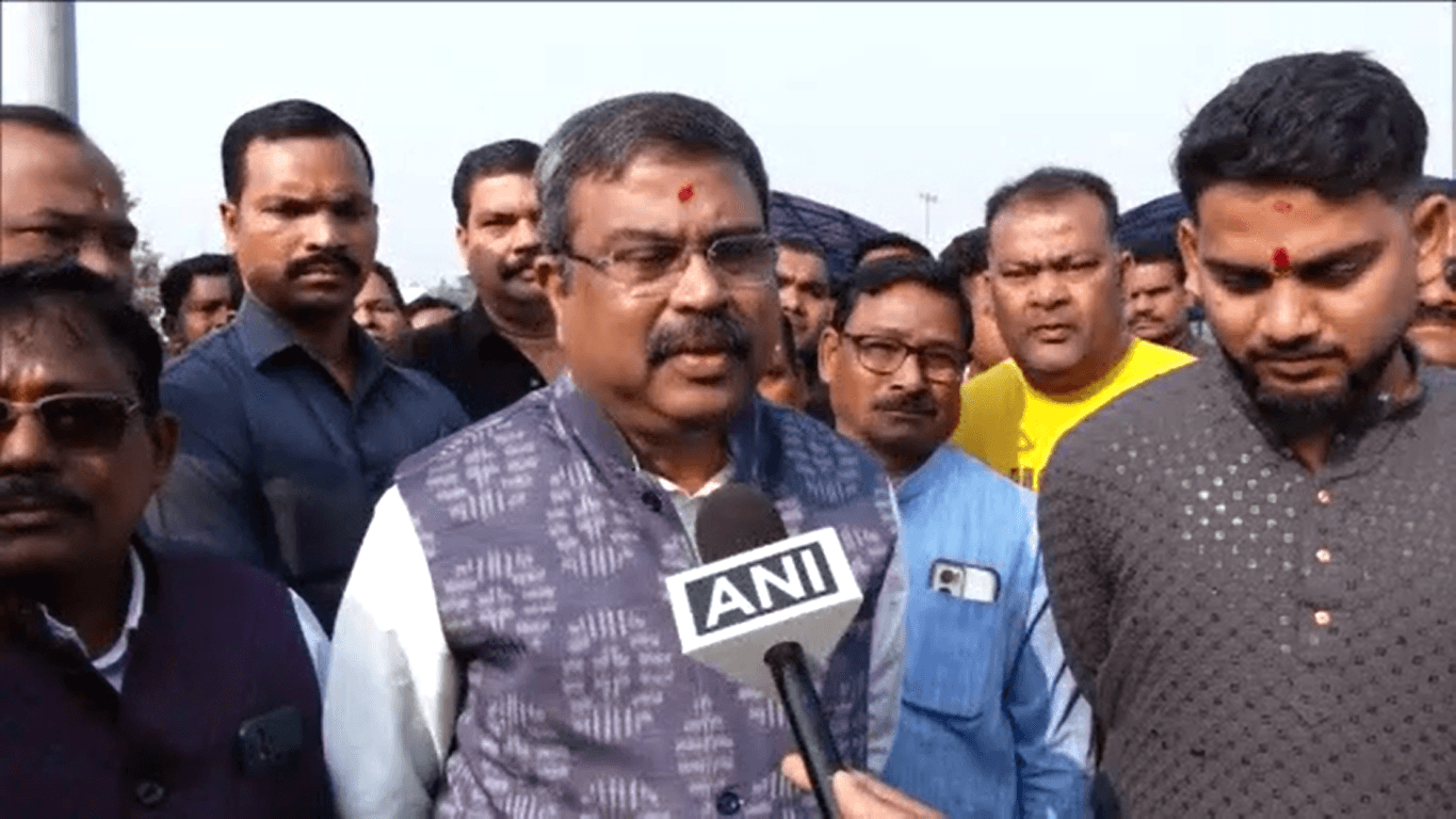 'Tukde Tukde' Gang Holds 'Bharat Jodo' Yatra, Says Pradhan