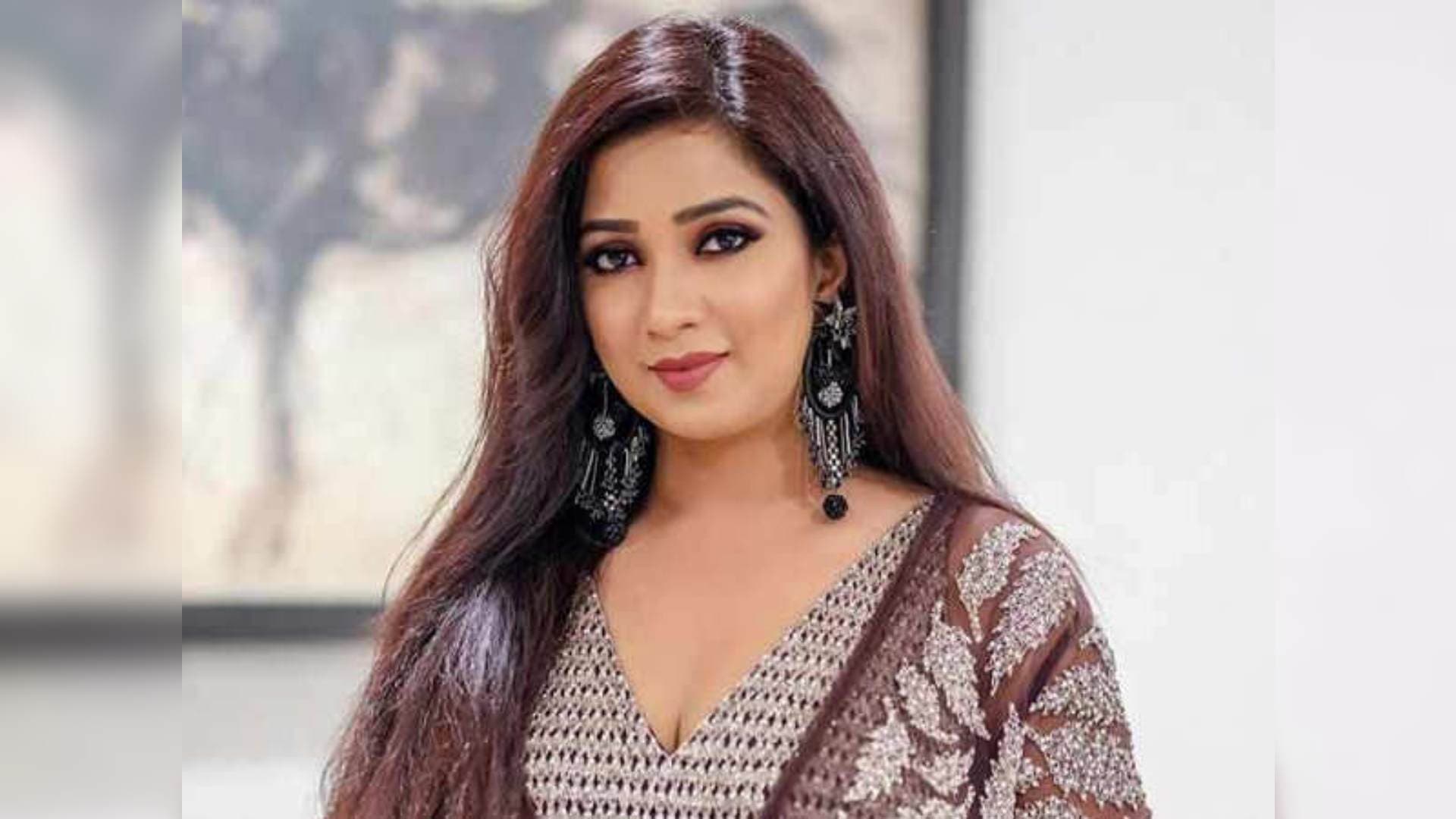 "Deeply Affected...": Shreya Ghoshal Postpones Kolkata Concert Amid Protests Over Doctor Rape-Murder