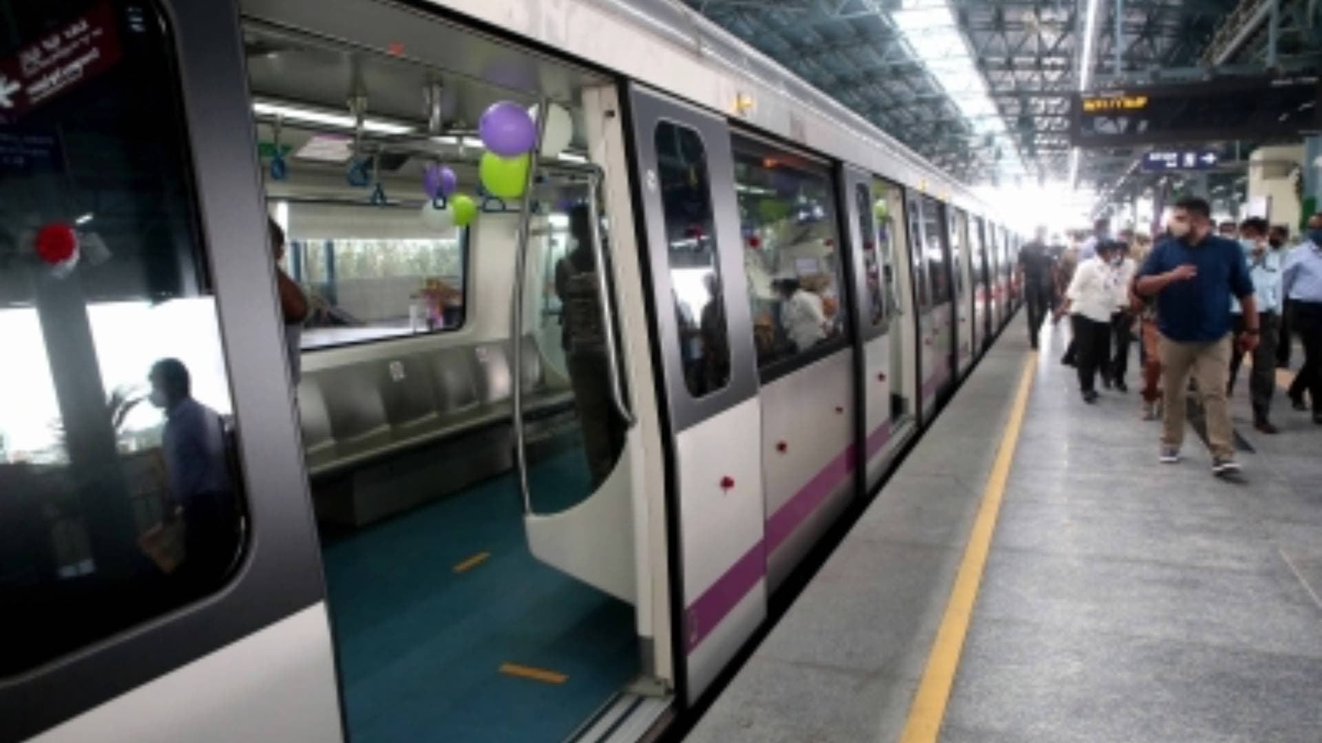 Woman Jumps On Bengaluru Metro Track To Retrieve Dropped Phone