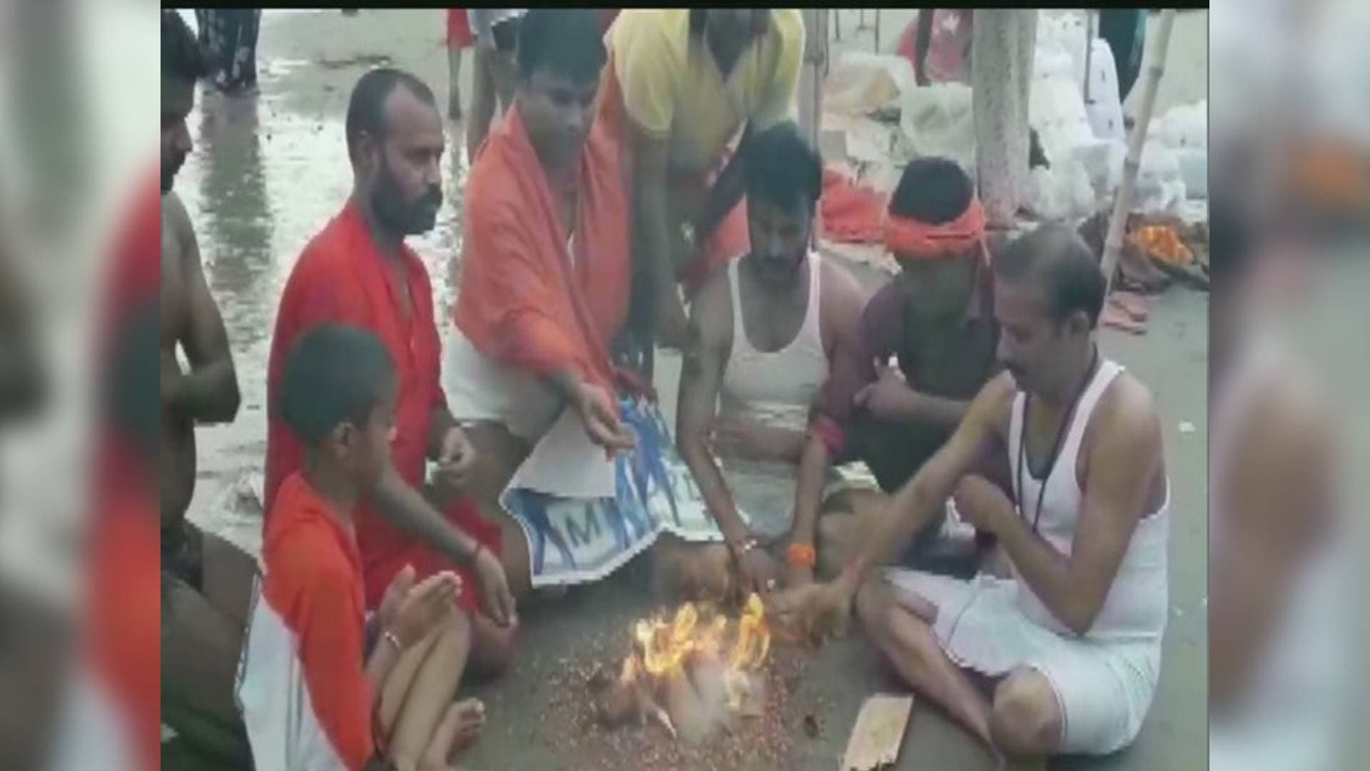 Fans Pray For India Victory In semi-Final Against New Zealand As Countdown To Big Game Begins